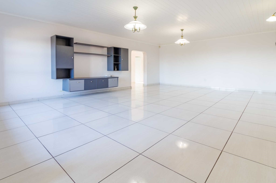 To Let 2 Bedroom Property for Rent in Plattekloof 2 Western Cape